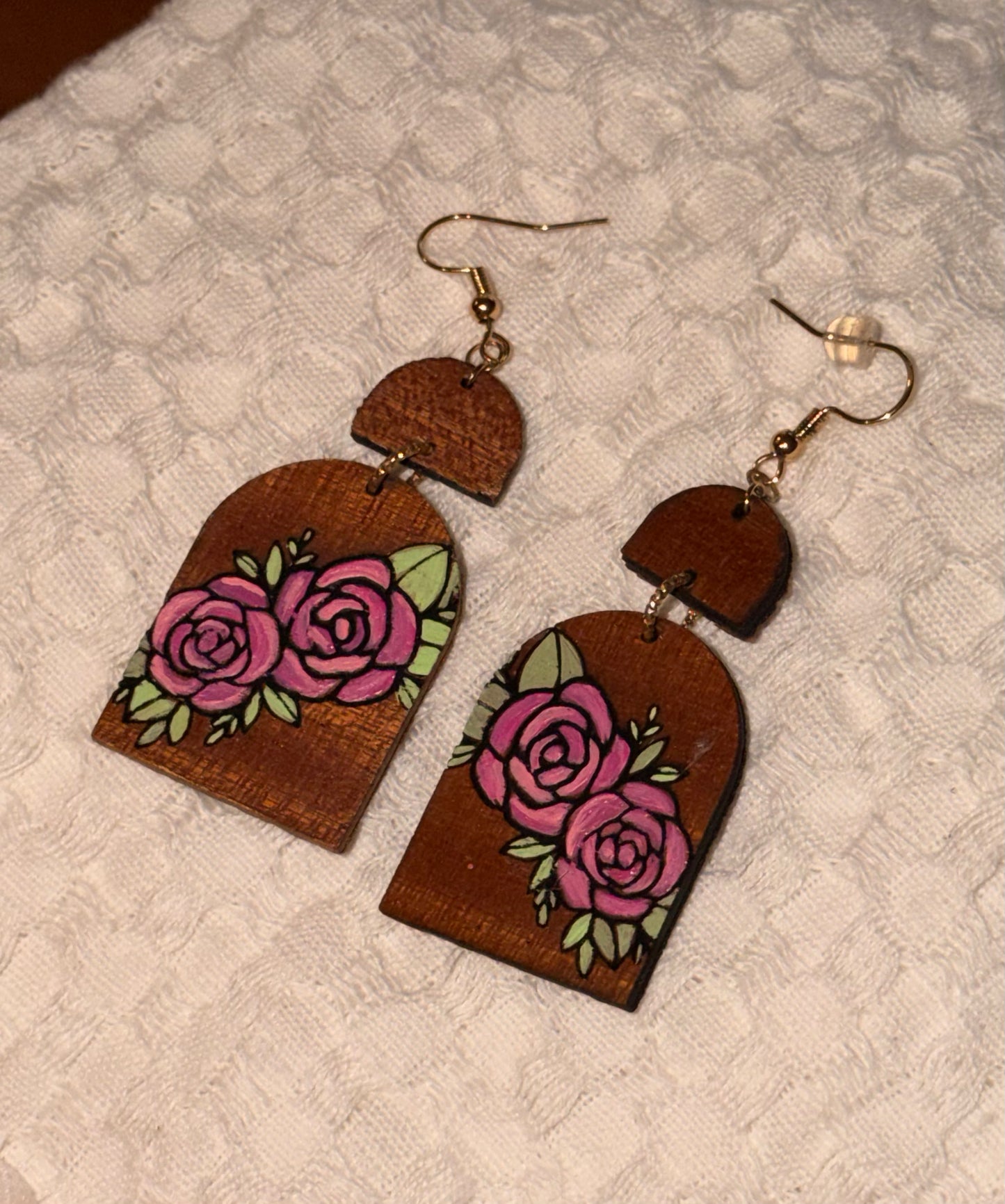 The Soft Arch - Handcrafted Earring
